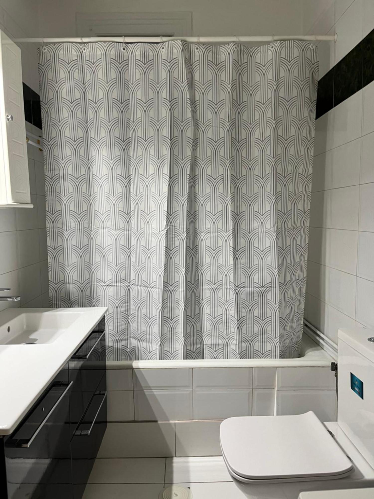 Quiet Apartment With Garden View In Kolonaki アテネ エクステリア 写真