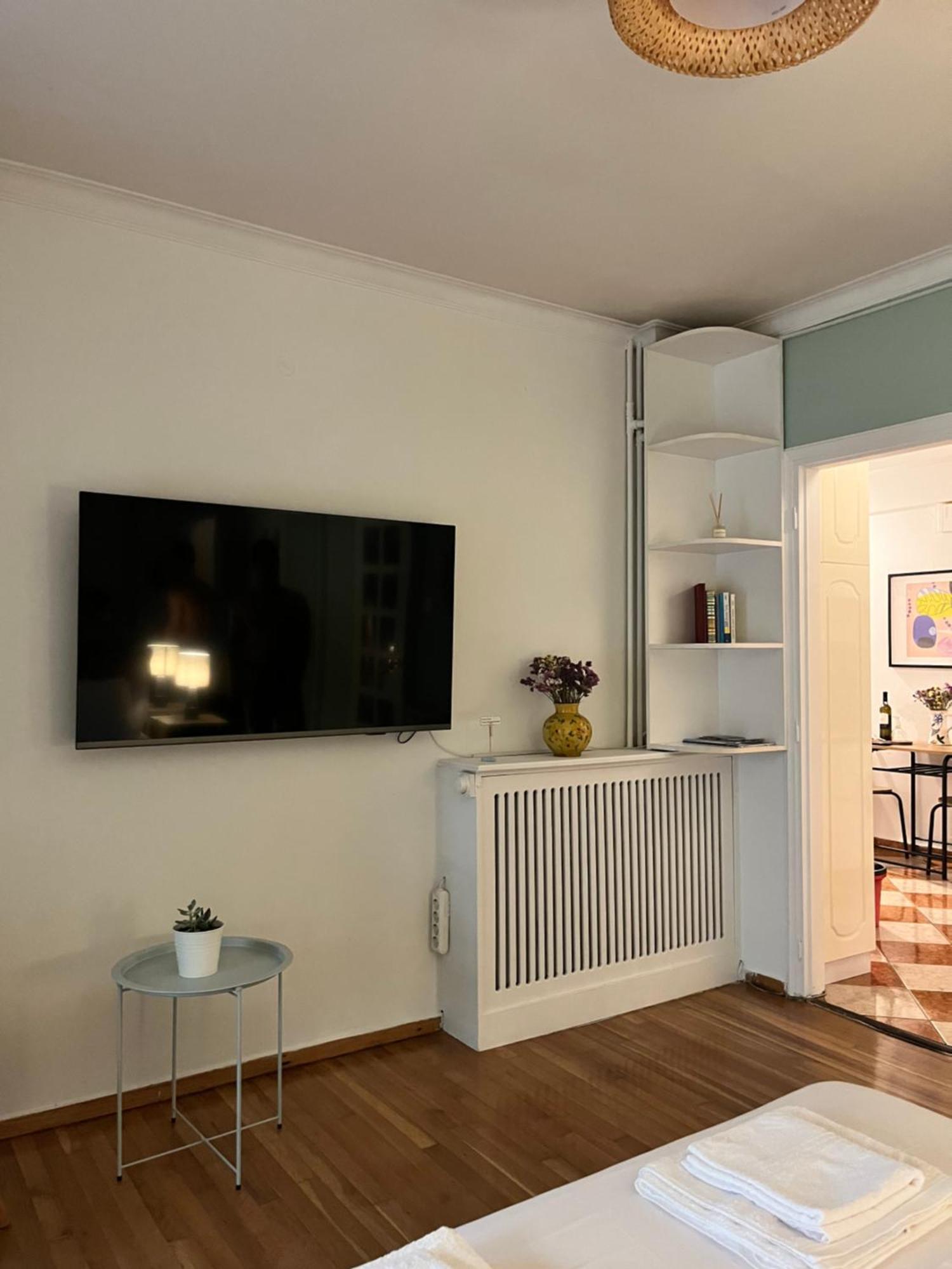 Quiet Apartment With Garden View In Kolonaki アテネ エクステリア 写真